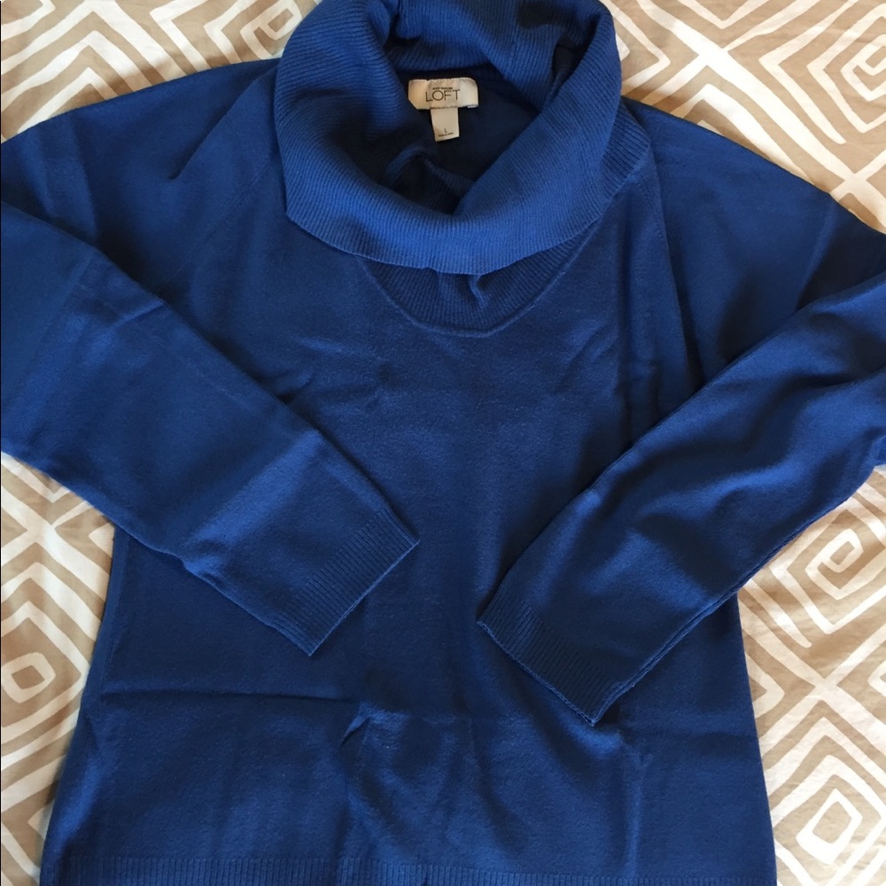 Ann Taylor LOFT cowl-neck light-weight sweater